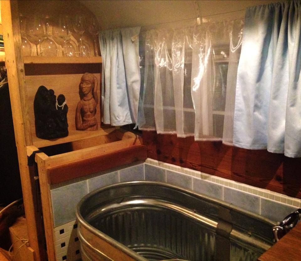 1384145_224660734360914_1268898220_n